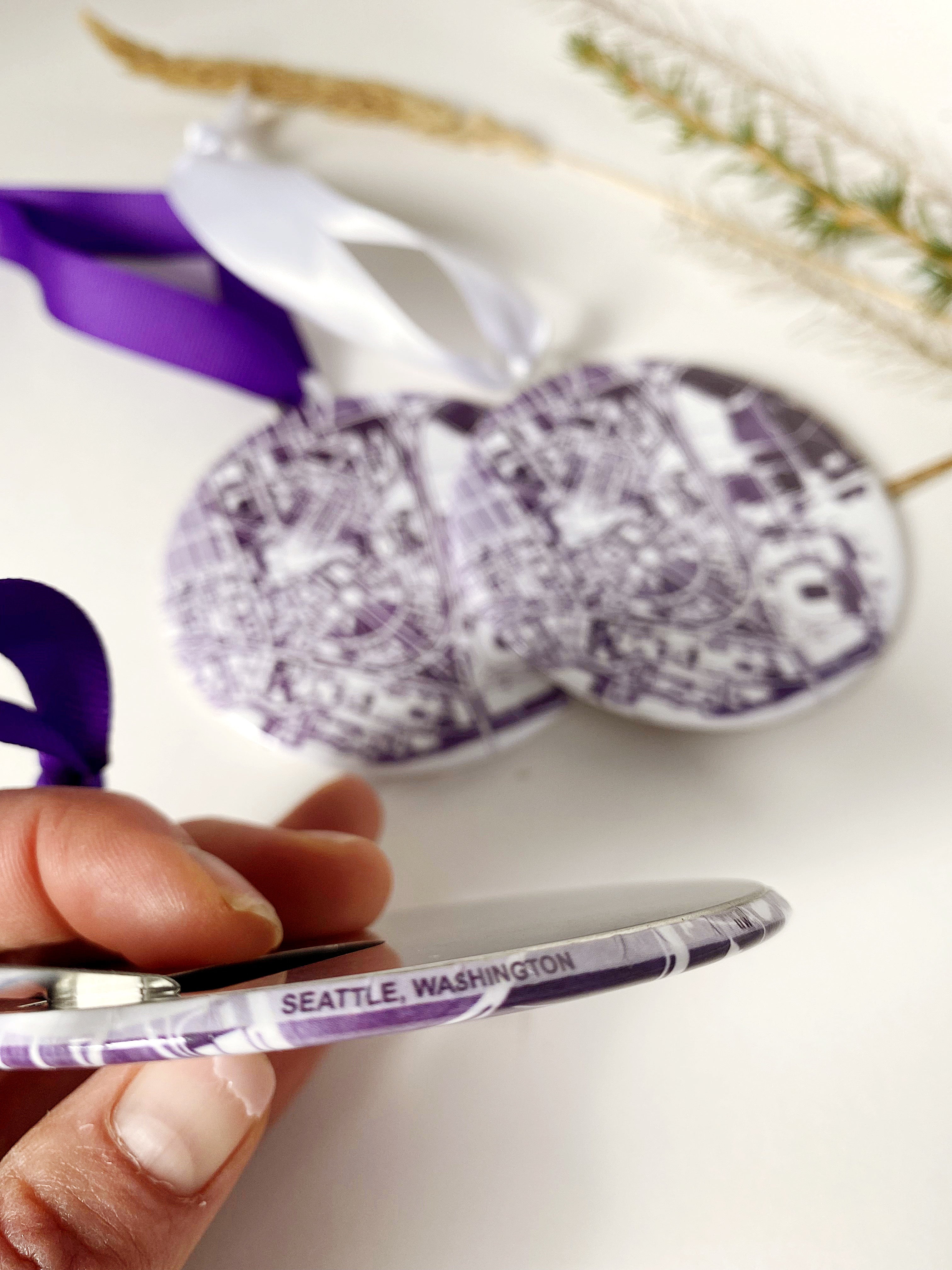 UNIVERSITY of WASHINGTON Seattle Campus Map: ORNAMENT