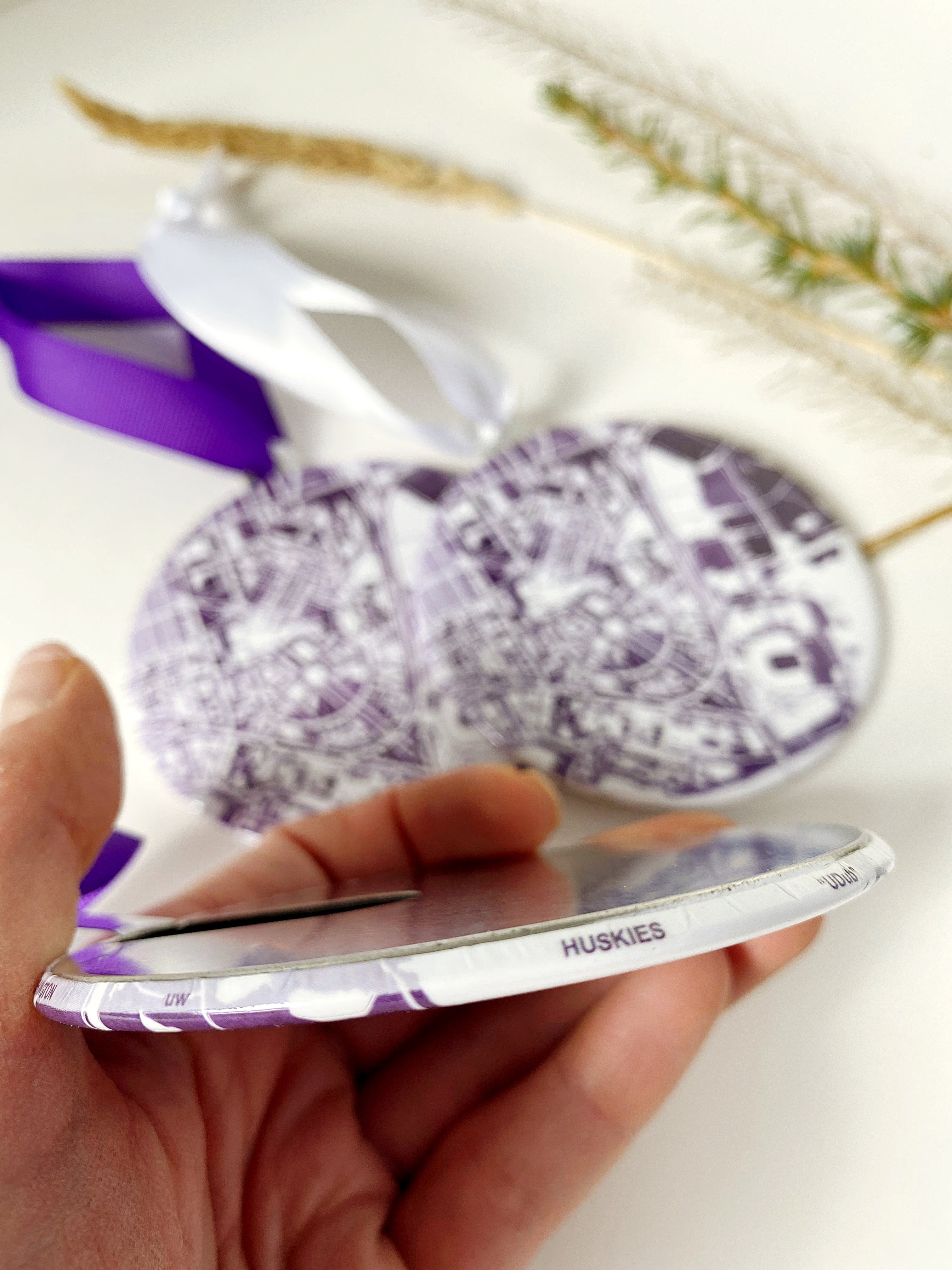 UNIVERSITY of WASHINGTON Seattle Campus Map: ORNAMENT